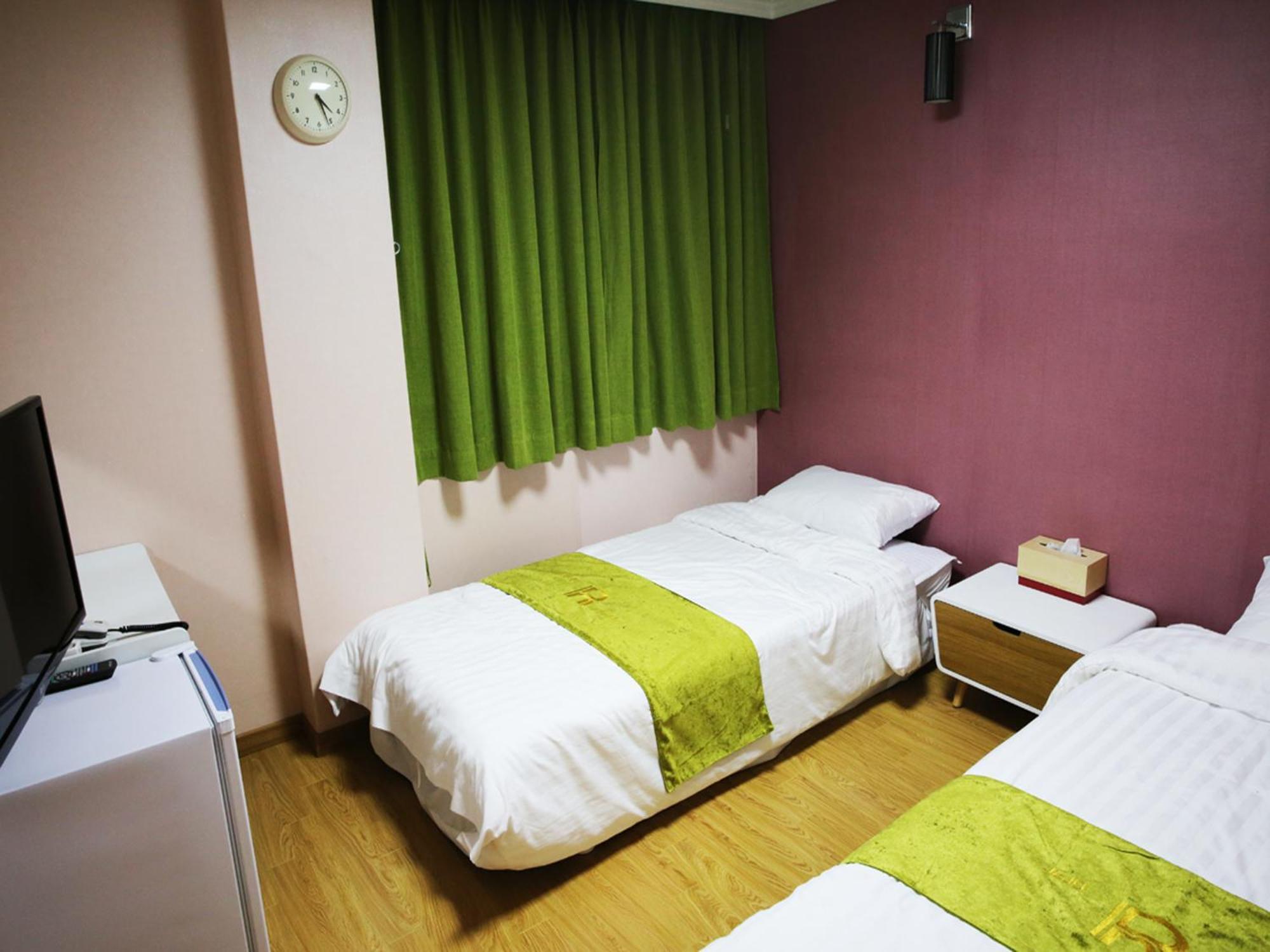 Jeju R Hotel&Guesthouse Extérieur photo