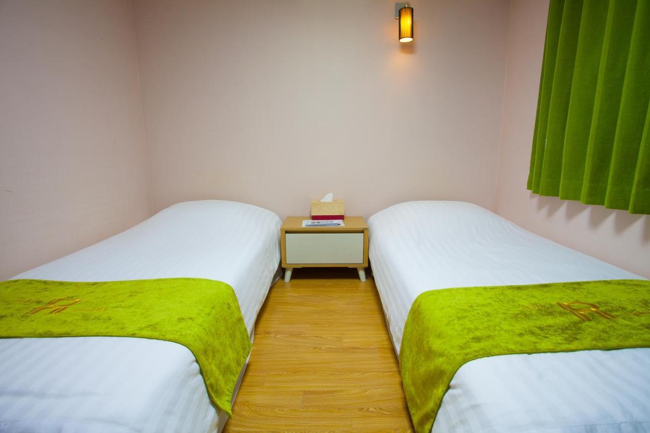 Jeju R Hotel&Guesthouse Extérieur photo